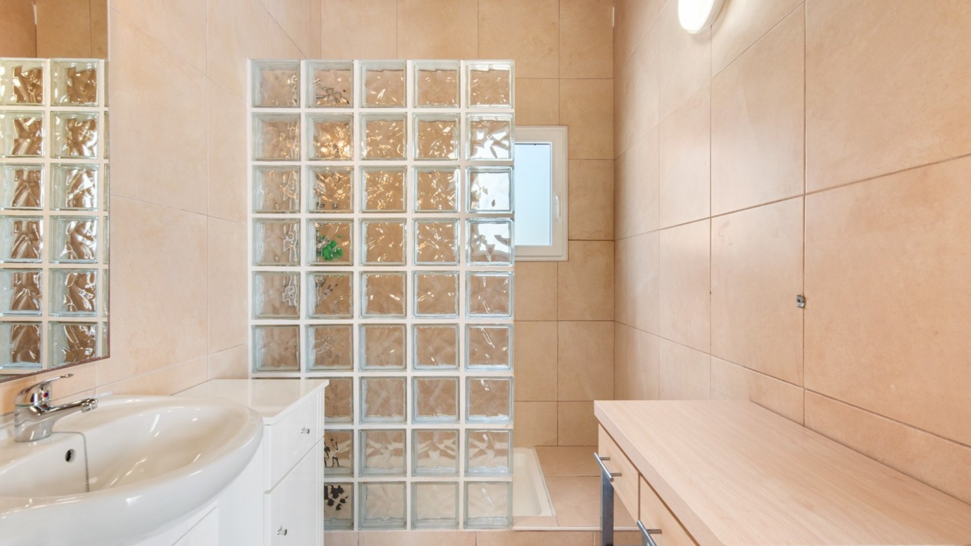 Återförsäljning - Finca lantlig egendom -
Catral