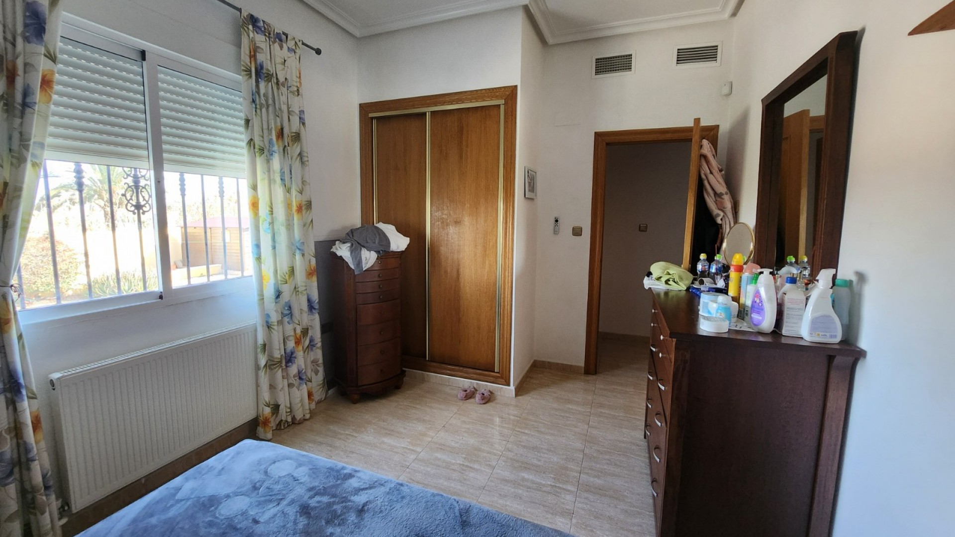 Återförsäljning - Finca lantlig egendom -
Catral