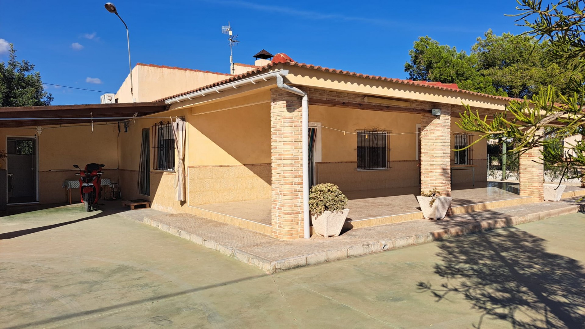 Återförsäljning - Finca lantlig egendom -
Crevillente