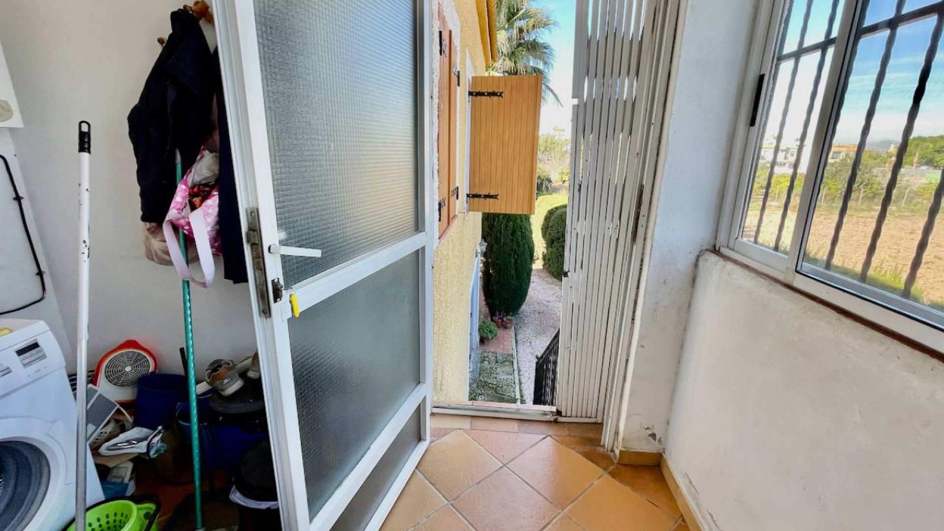 Återförsäljning - Finca lantlig egendom -
Daya Nueva