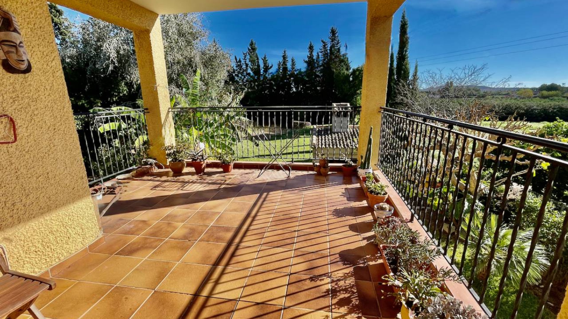 Återförsäljning - Finca lantlig egendom -
Daya Nueva