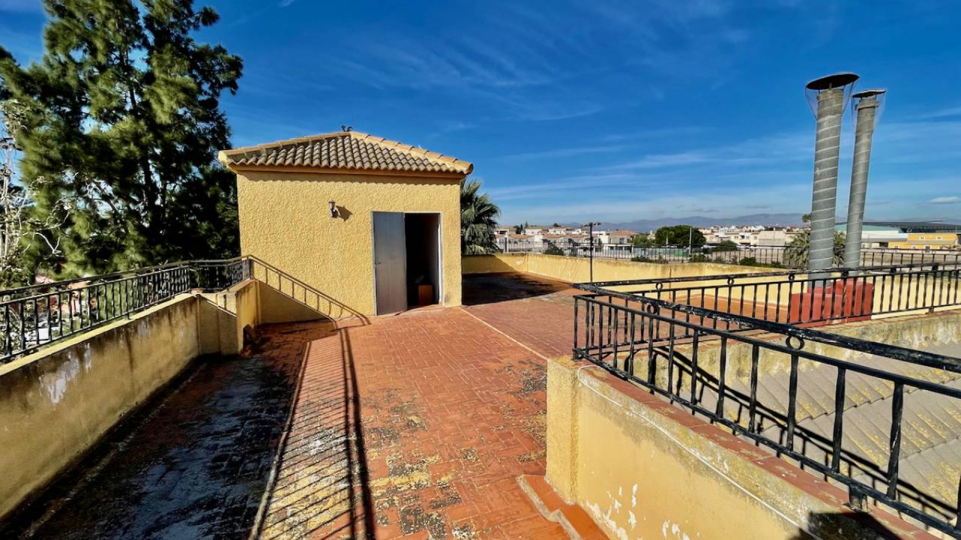 Återförsäljning - Finca lantlig egendom -
Daya Nueva