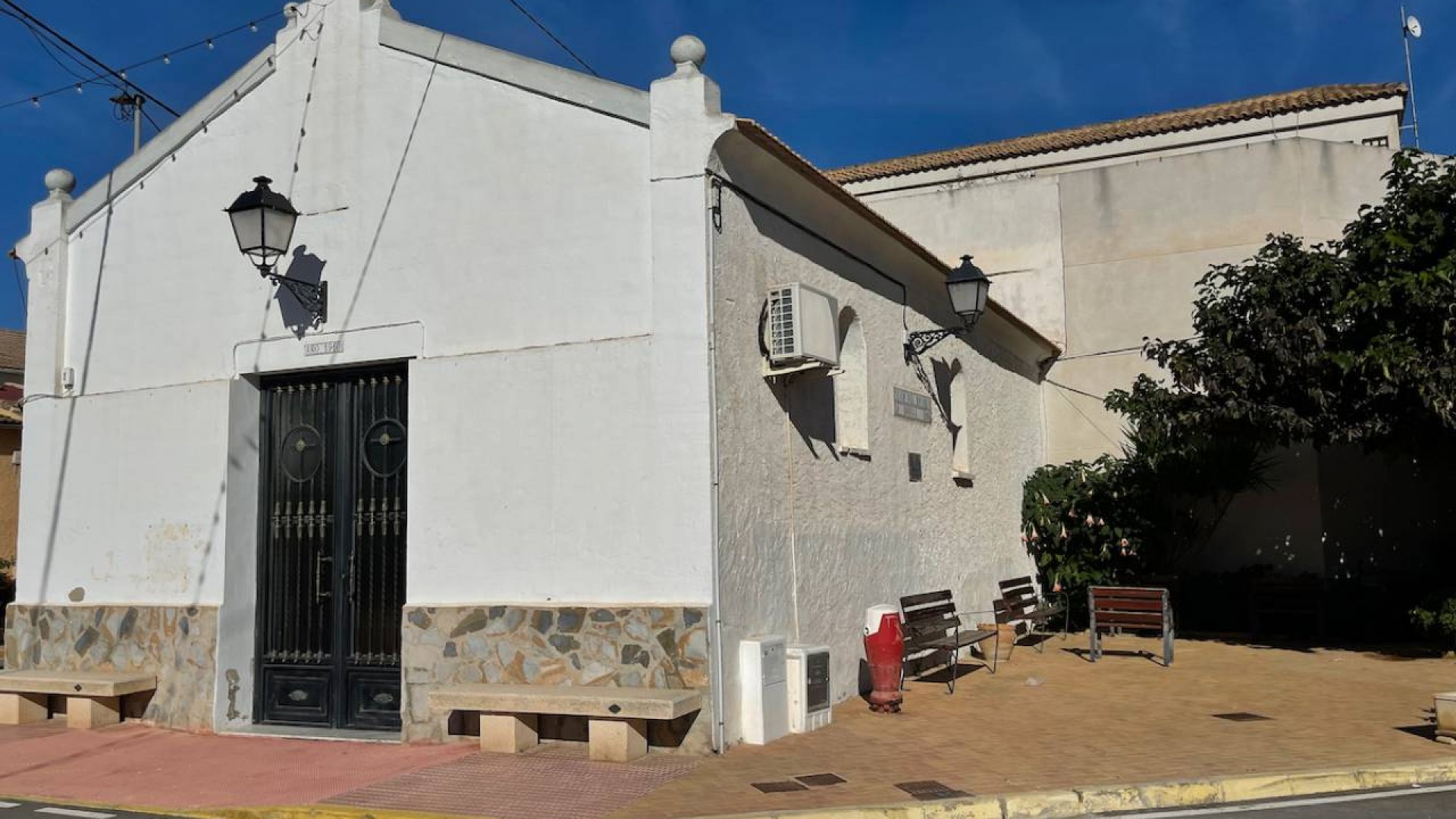 Återförsäljning - Finca lantlig egendom -
Daya Nueva