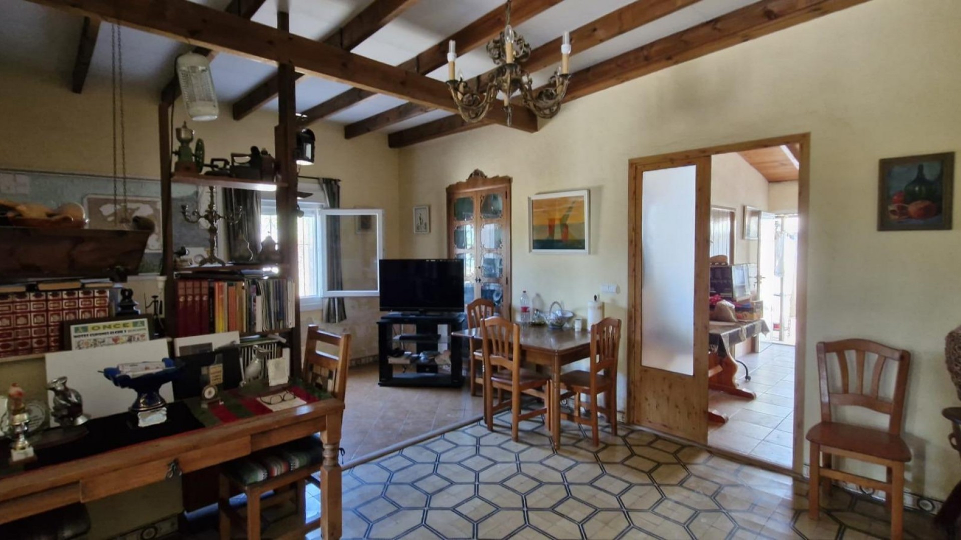 Återförsäljning - Finca lantlig egendom -
Elche