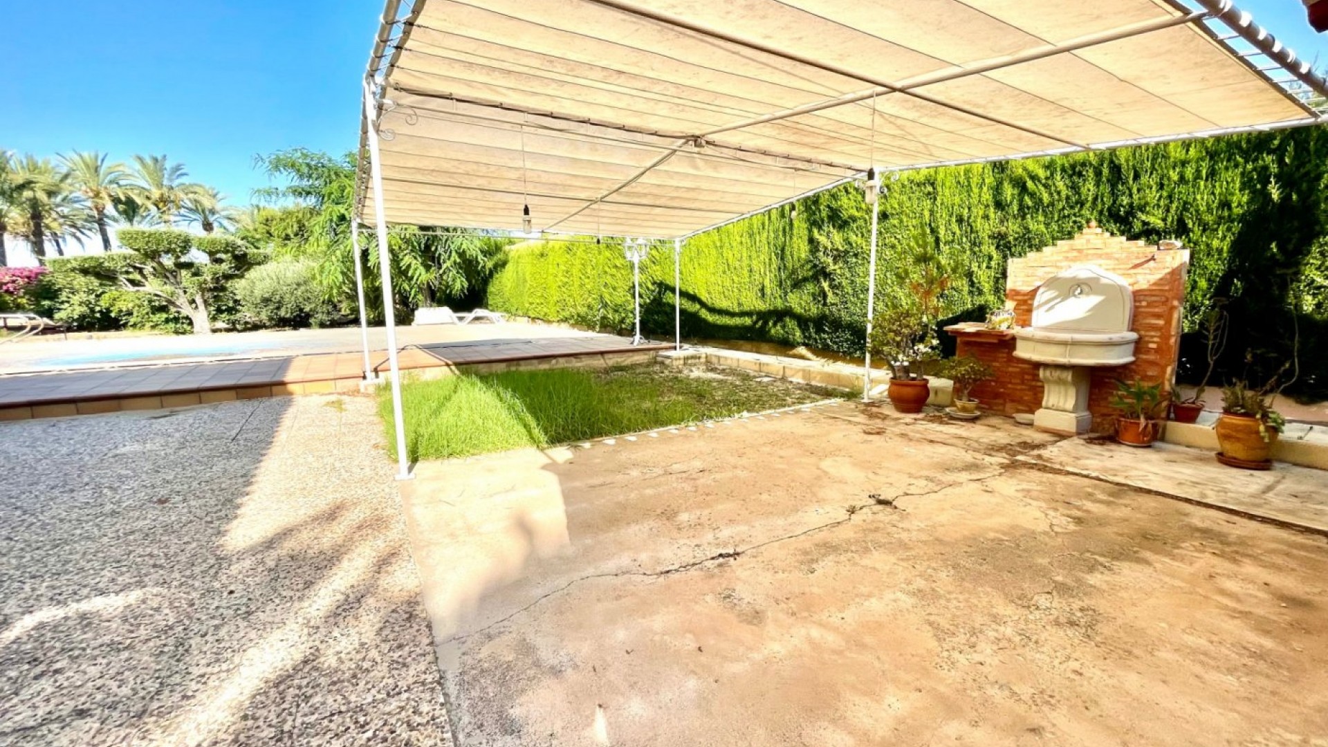 Återförsäljning - Finca lantlig egendom -
Elche