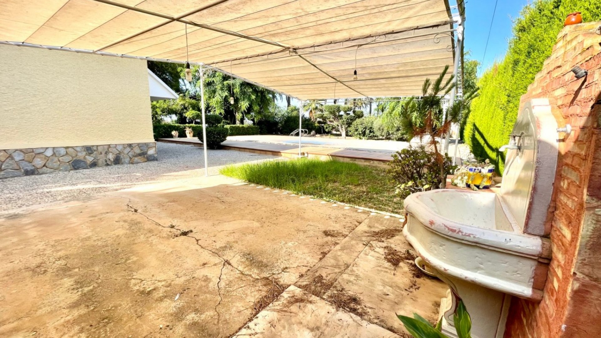 Återförsäljning - Finca lantlig egendom -
Elche