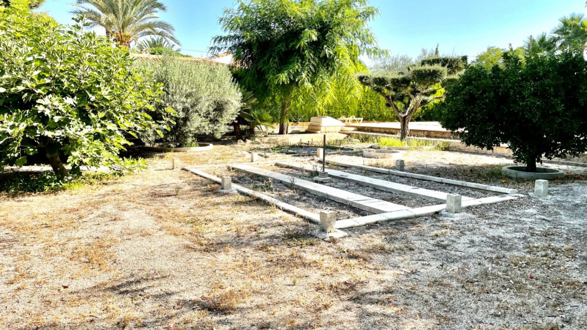 Återförsäljning - Finca lantlig egendom -
Elche