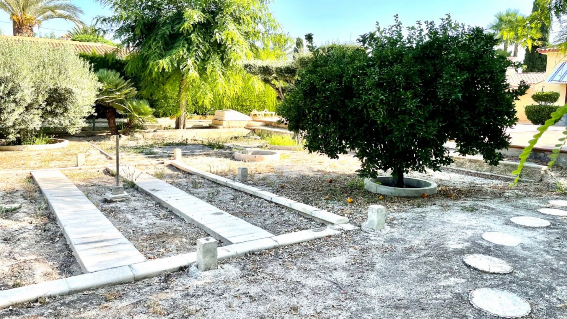 Återförsäljning - Finca lantlig egendom -
Elche