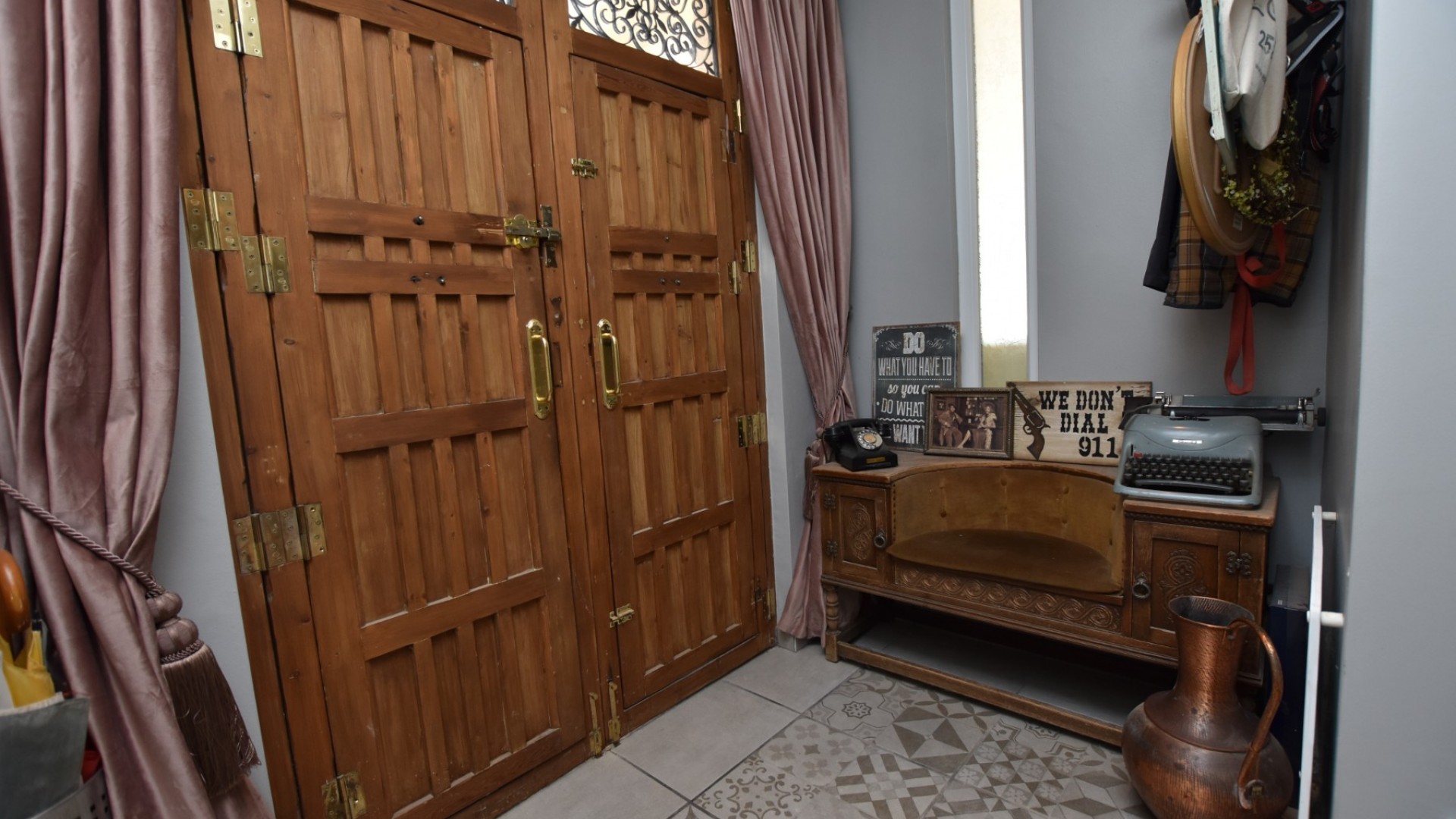 Återförsäljning - Finca lantlig egendom -
Heredades