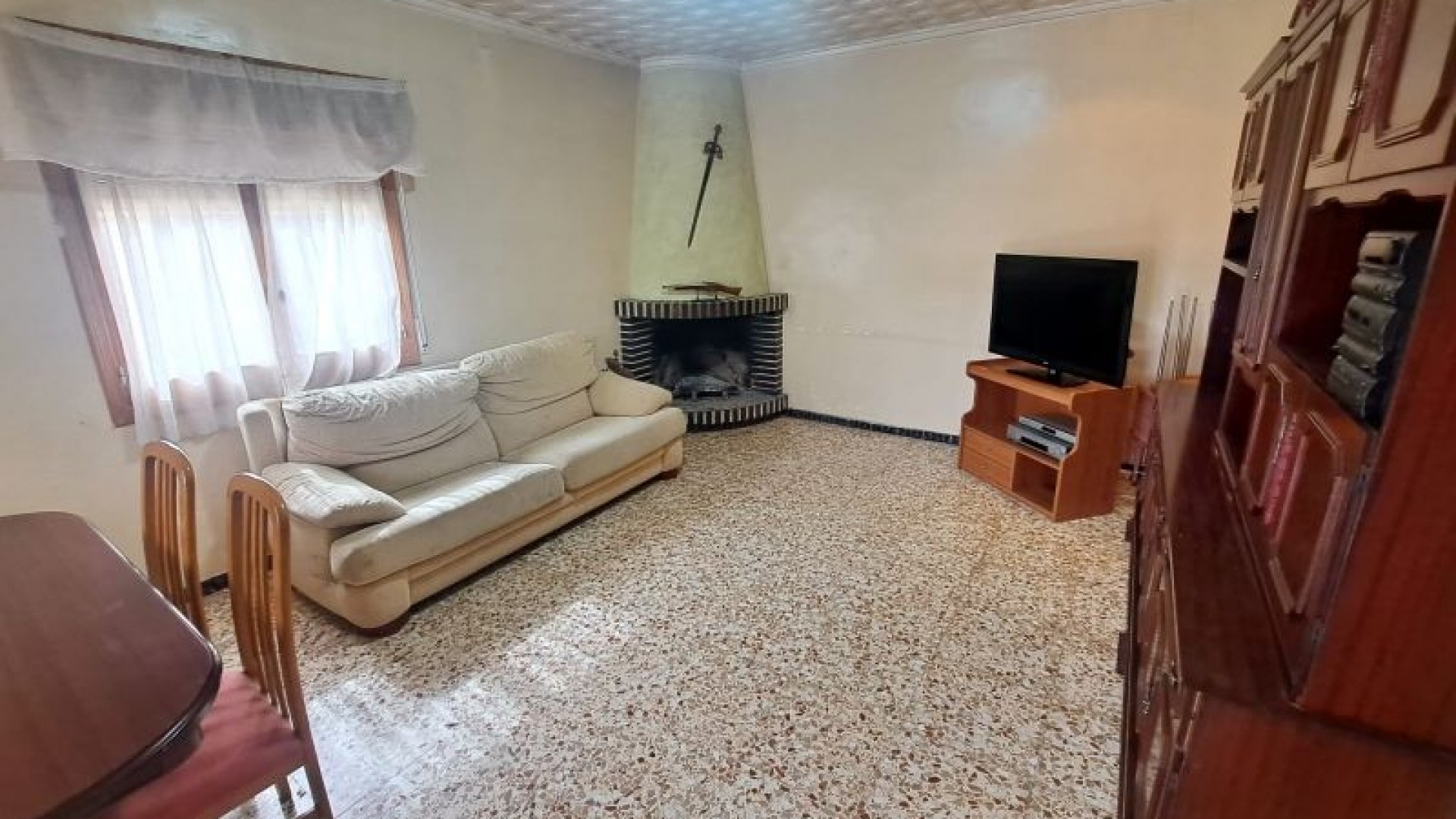 Återförsäljning - Finca lantlig egendom -
Hondón de las Nieves