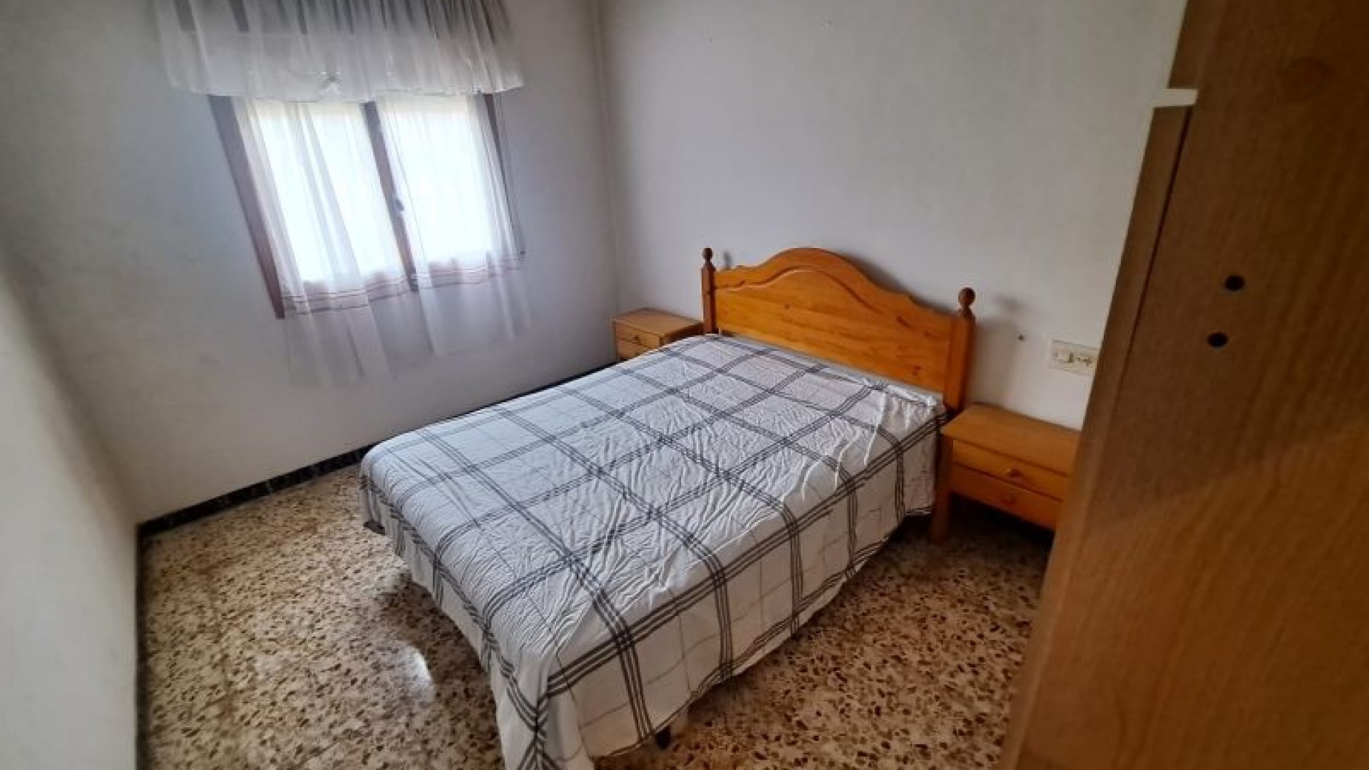 Återförsäljning - Finca lantlig egendom -
Hondón de las Nieves