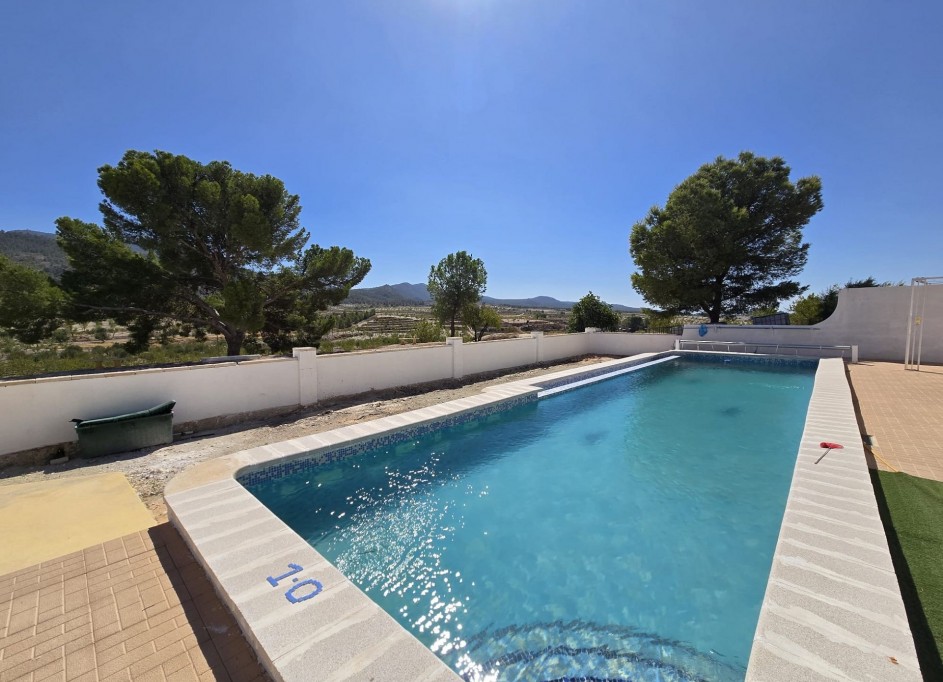 Återförsäljning - Finca lantlig egendom -
La Zarza