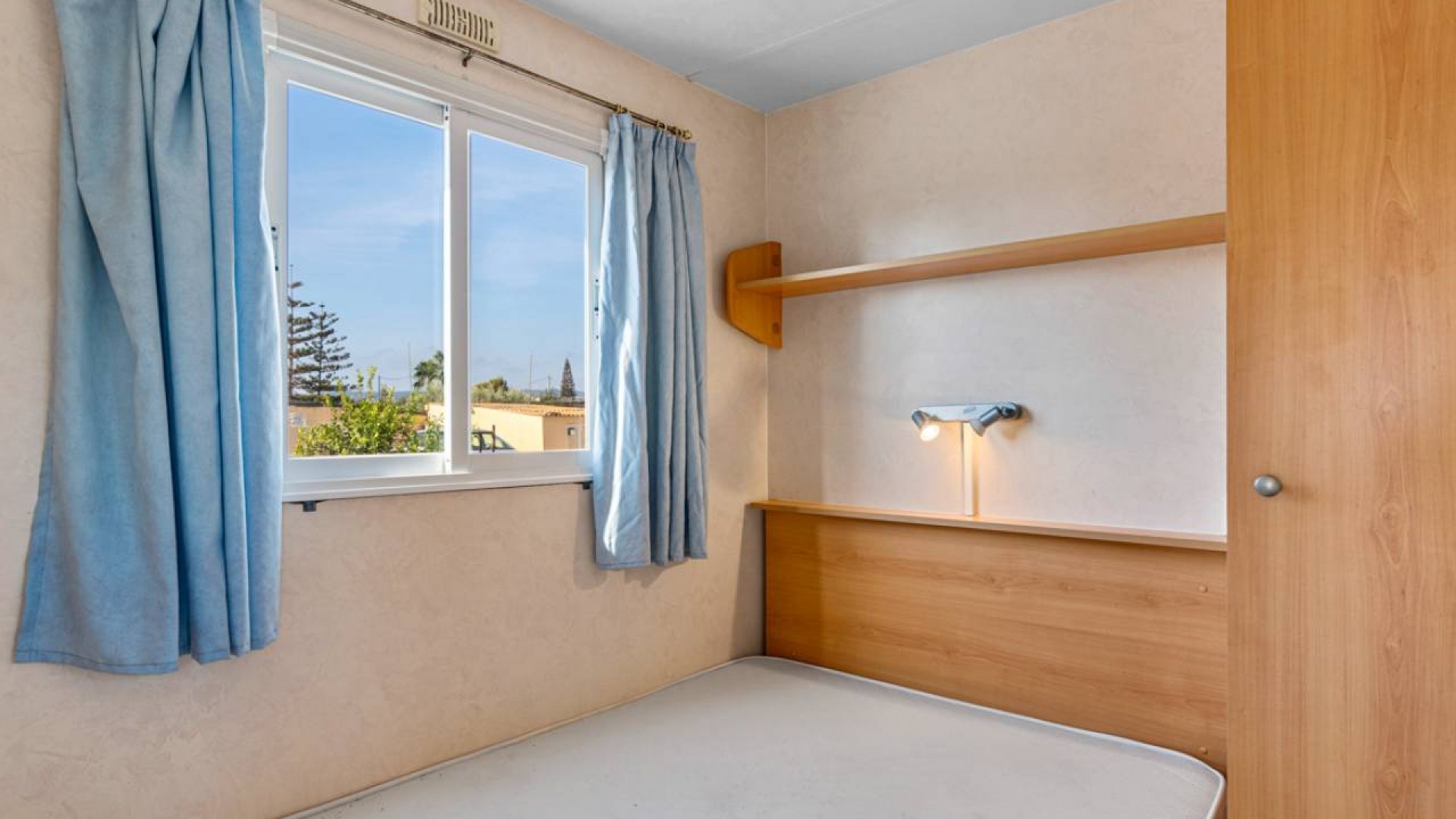 Återförsäljning - Finca lantlig egendom -
Los Montesinos