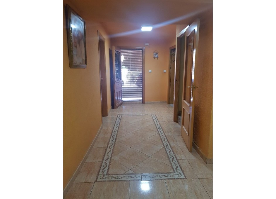 Återförsäljning - Finca lantlig egendom -
Monóvar