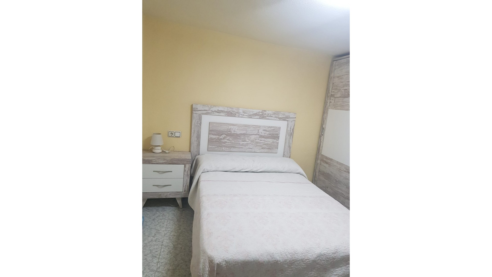 Återförsäljning - Finca lantlig egendom -
Monóvar