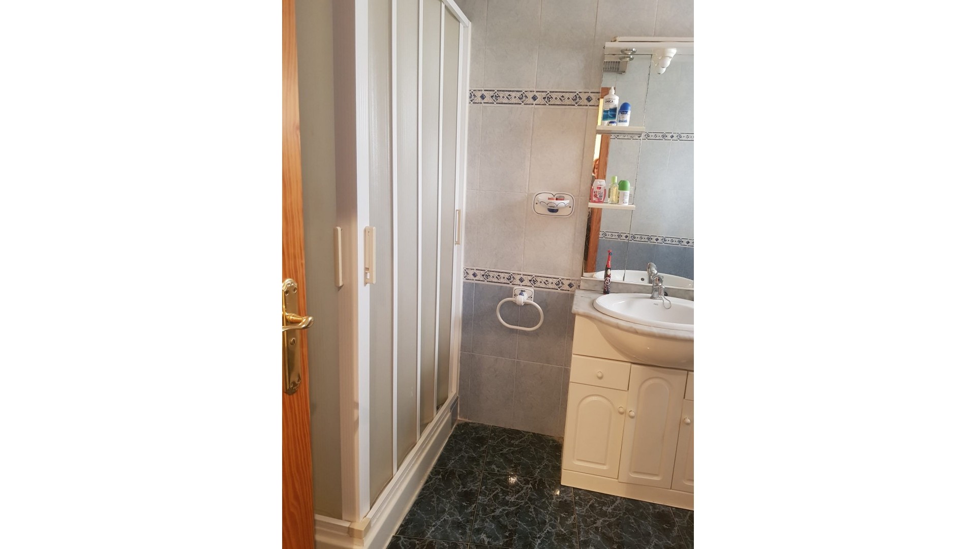 Återförsäljning - Finca lantlig egendom -
Monóvar