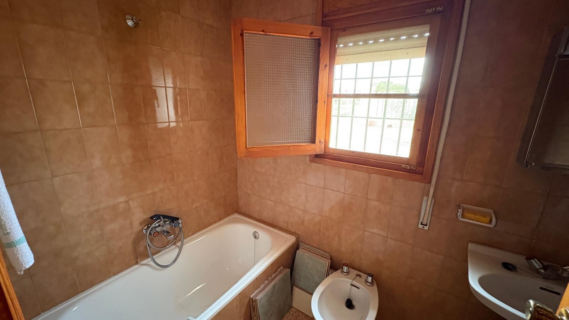 Återförsäljning - Finca lantlig egendom -
Monóvar