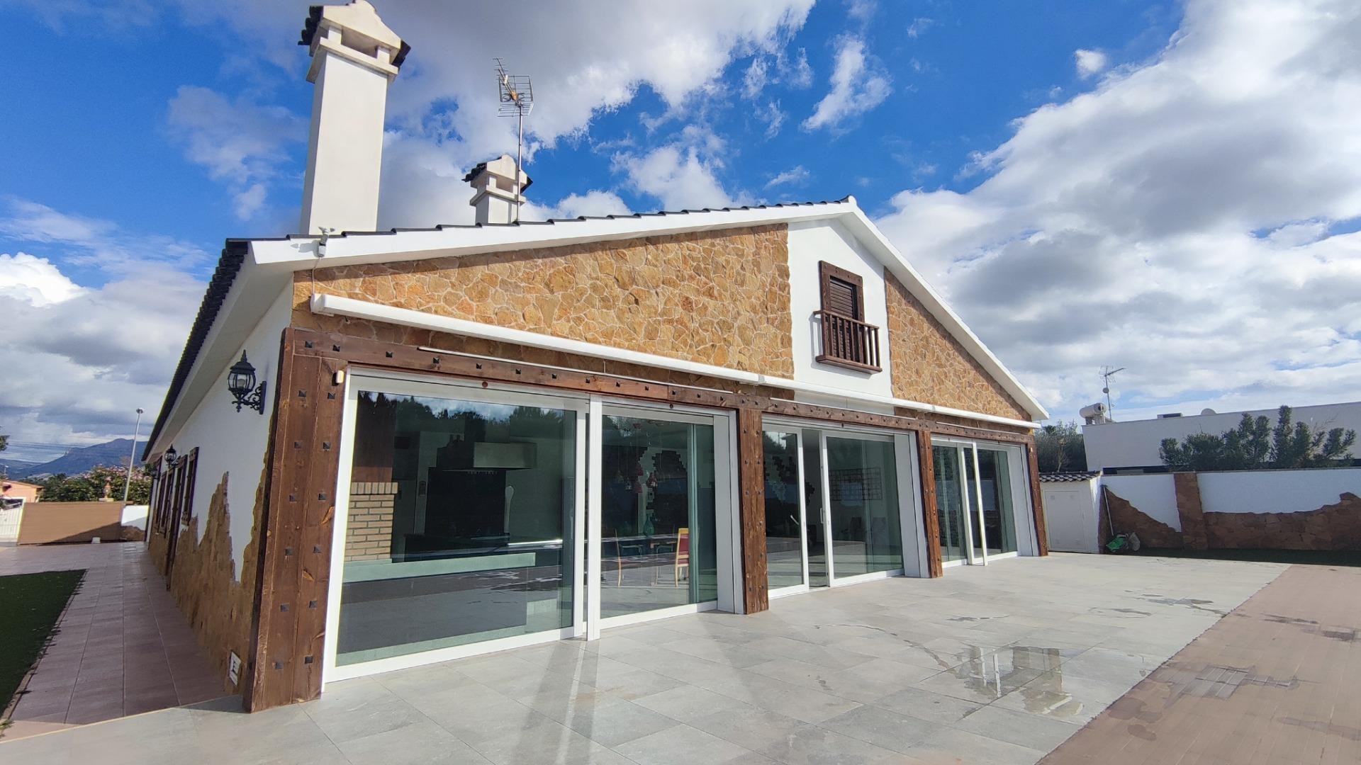 Återförsäljning - Finca lantlig egendom -
Mutxamel - MUTXAMIEL