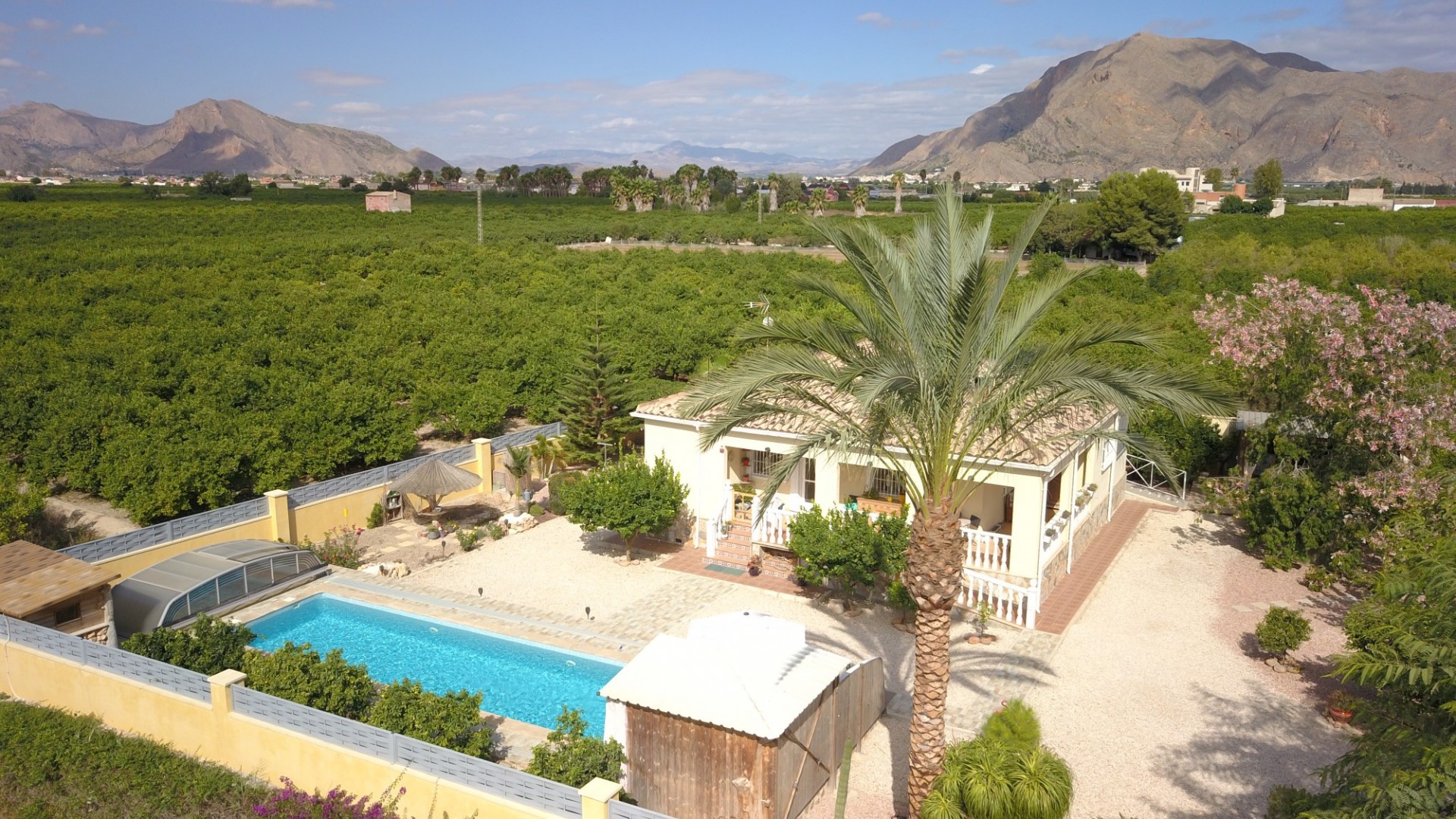 Återförsäljning - Finca lantlig egendom -
Orihuela - La Campaneta