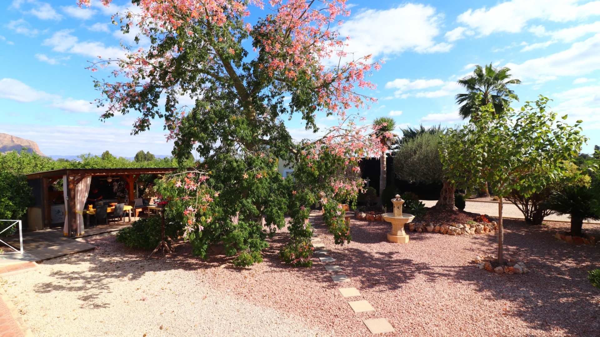 Återförsäljning - Finca lantlig egendom -
Orihuela - La Campaneta
