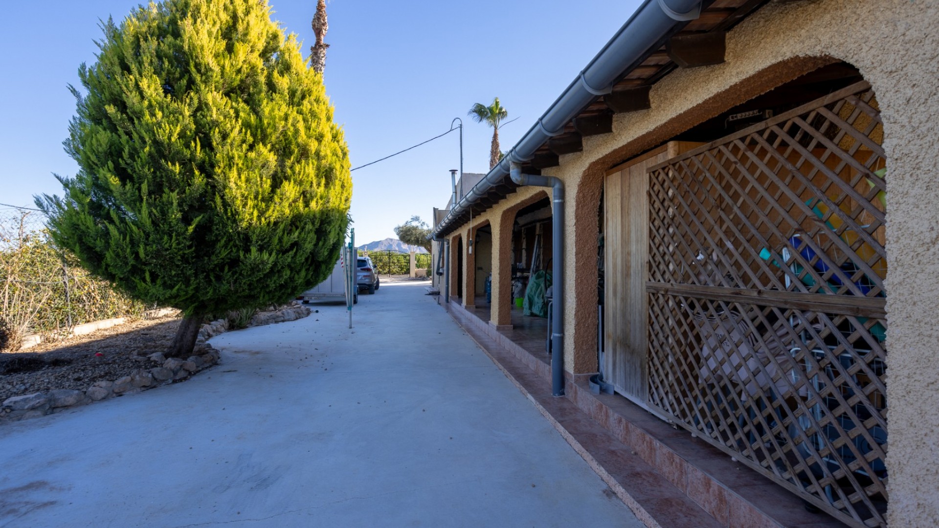 Återförsäljning - Finca lantlig egendom -
Orihuela - La Matanza