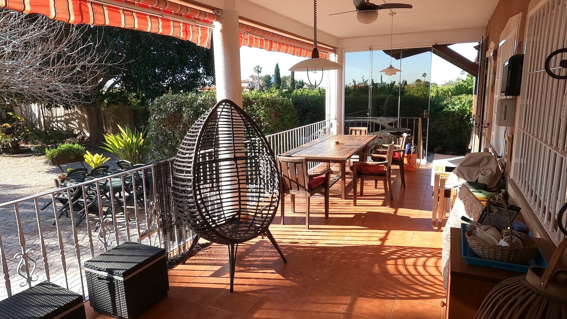 Återförsäljning - Finca lantlig egendom -
Orihuela