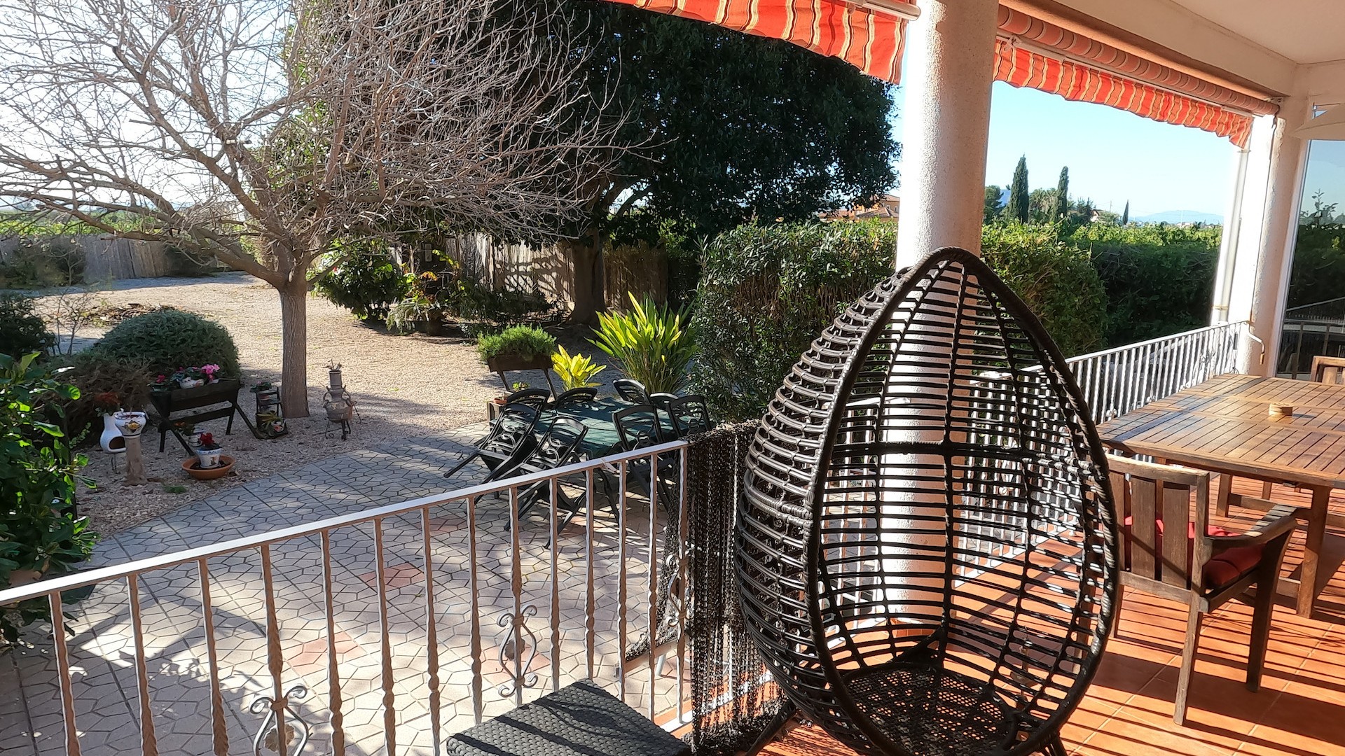 Återförsäljning - Finca lantlig egendom -
Orihuela