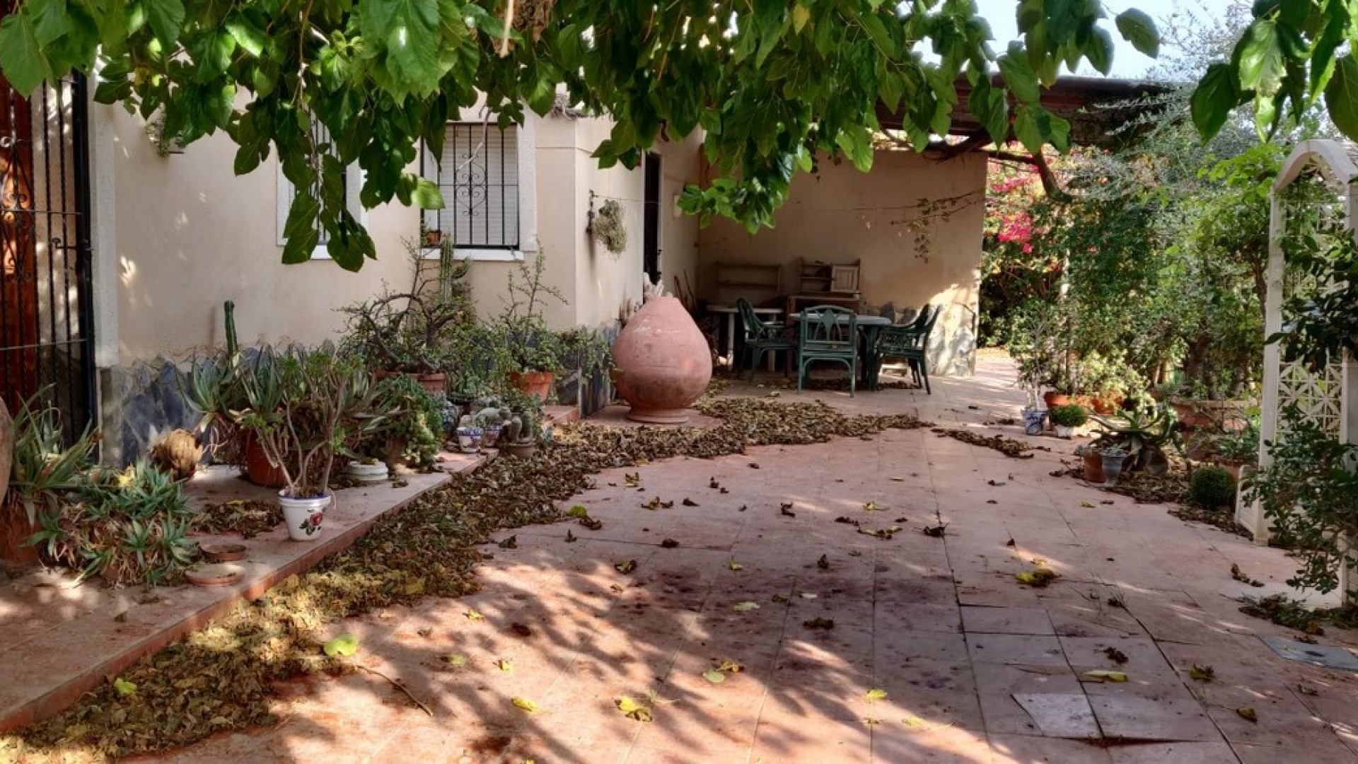 Återförsäljning - Finca lantlig egendom -
Orihuela