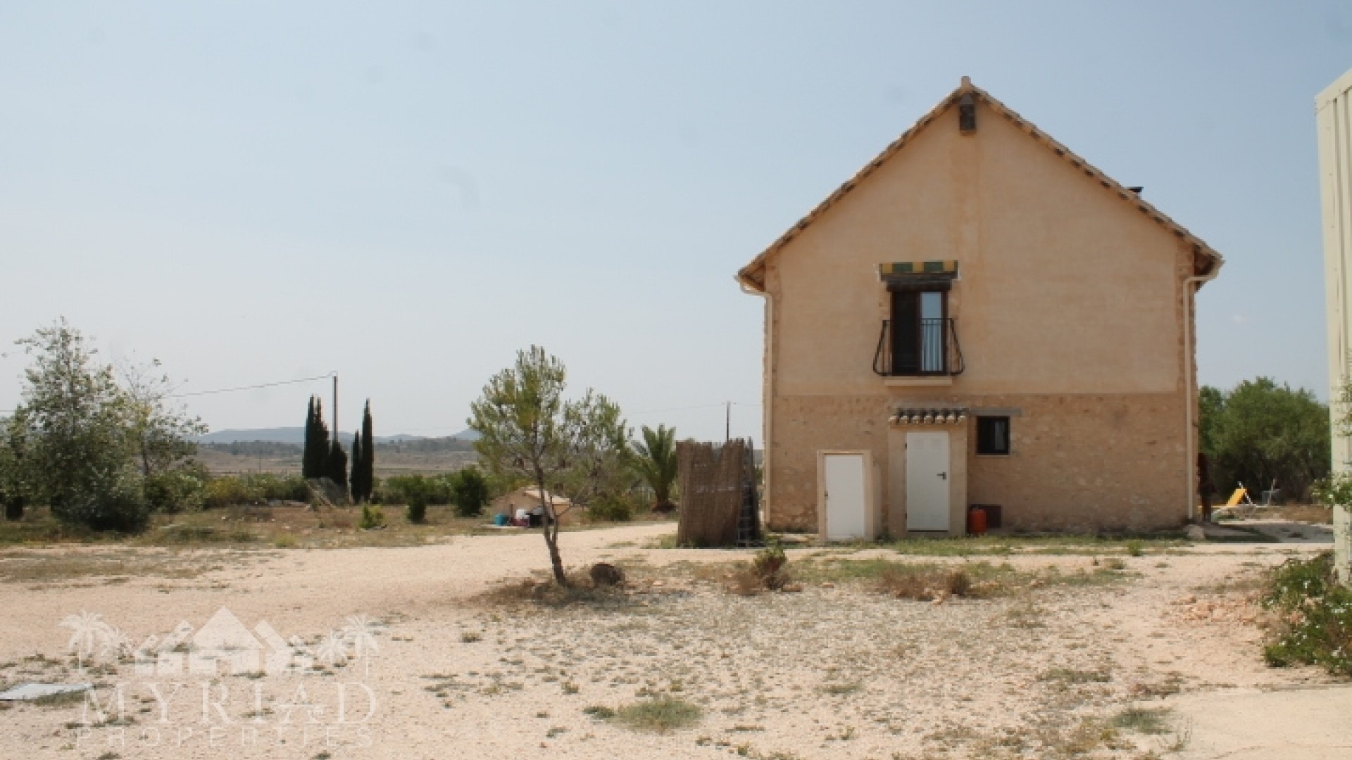 Återförsäljning - Finca lantlig egendom -
Pinoso - Pinoso Alicante