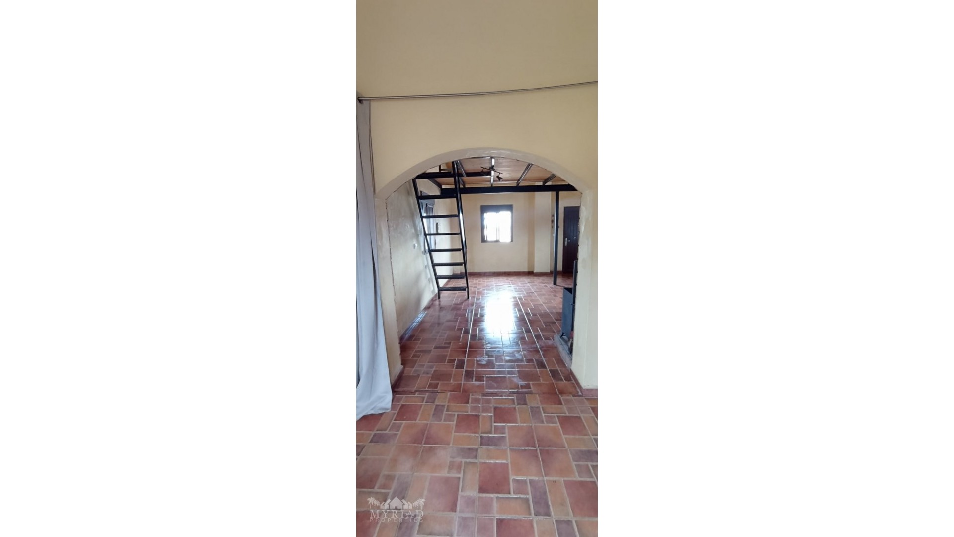 Återförsäljning - Finca lantlig egendom -
Pinoso - Pinoso Alicante