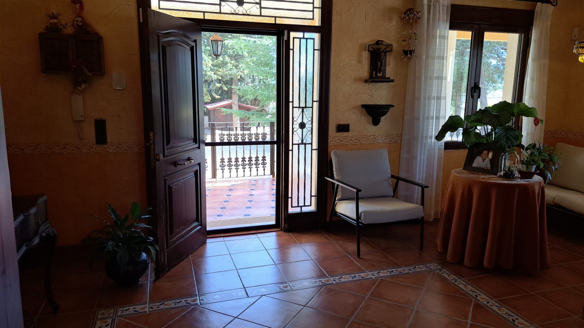 Återförsäljning - Finca lantlig egendom -
Salinas