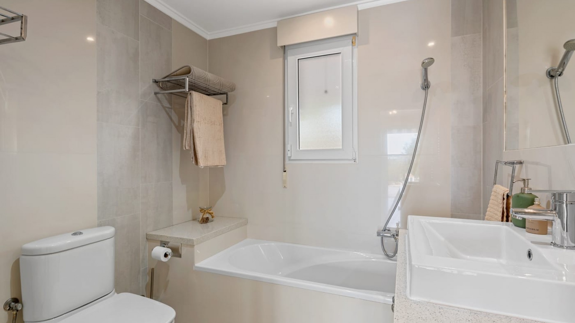 Återförsäljning - Finca lantlig egendom -
Torremendo