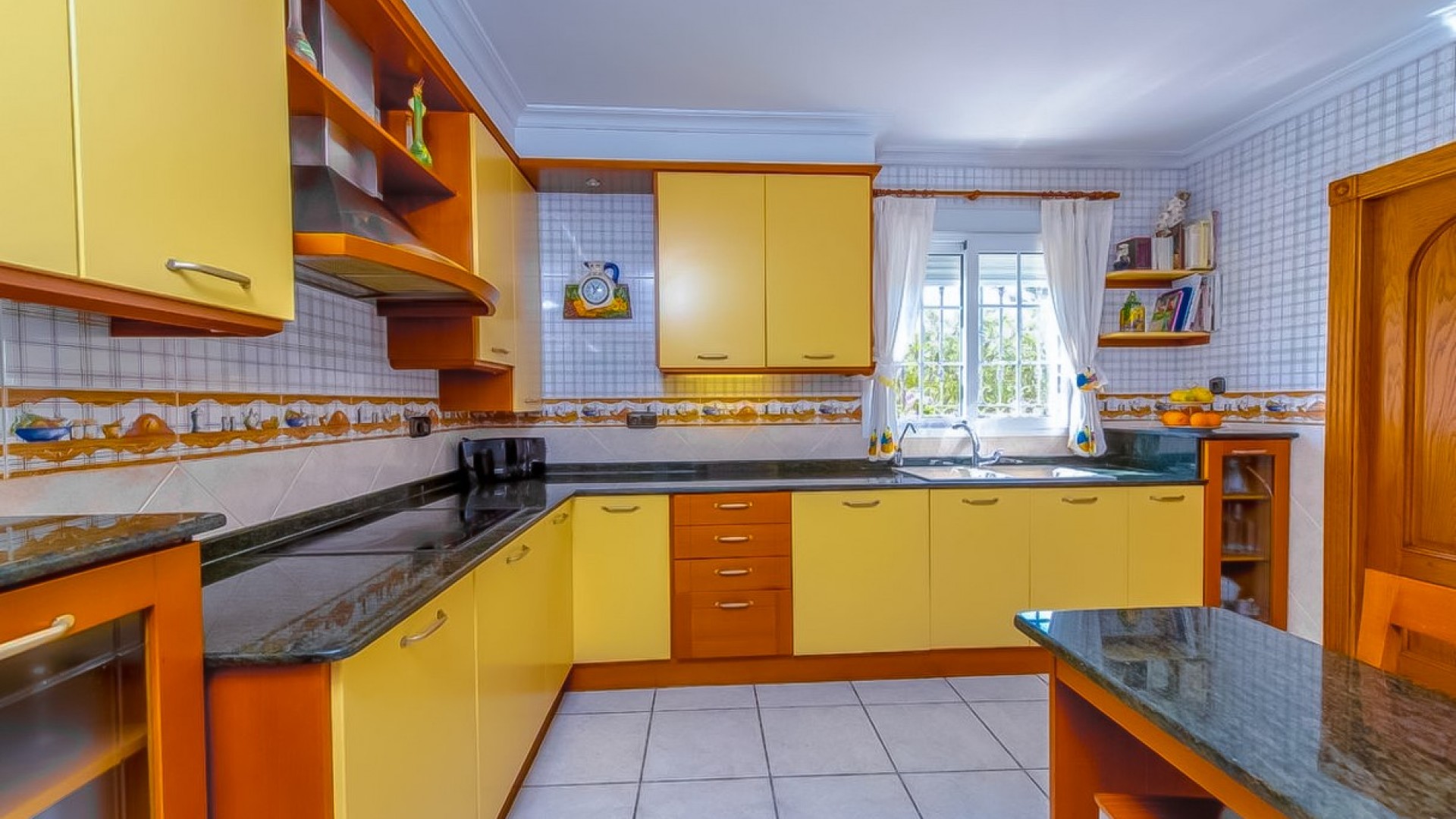 Återförsäljning - Finca lantlig egendom -
Torrevieja