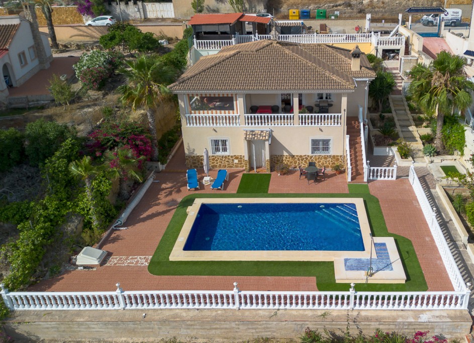 Återförsäljning - Fristående villa -
Algorfa