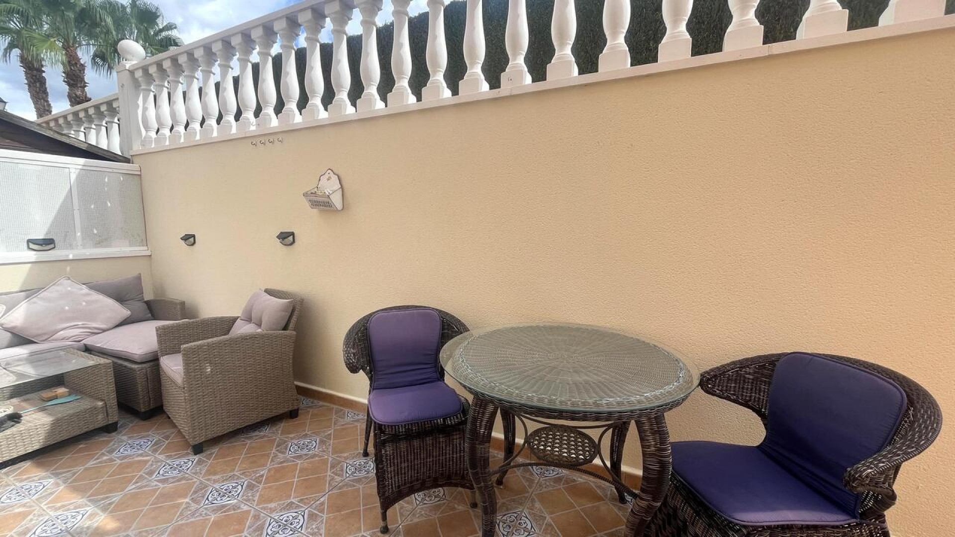 Återförsäljning - Fristående villa -
Algorfa