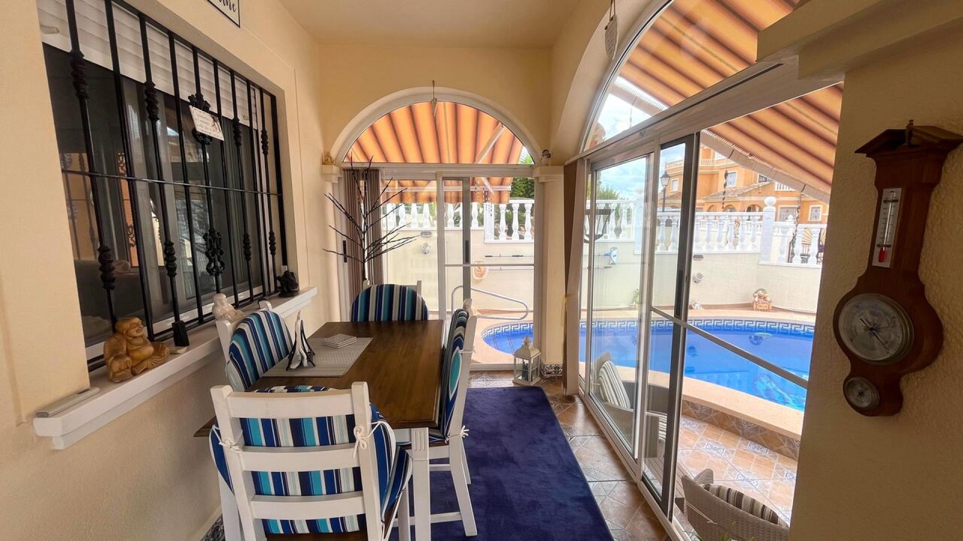 Återförsäljning - Fristående villa -
Algorfa