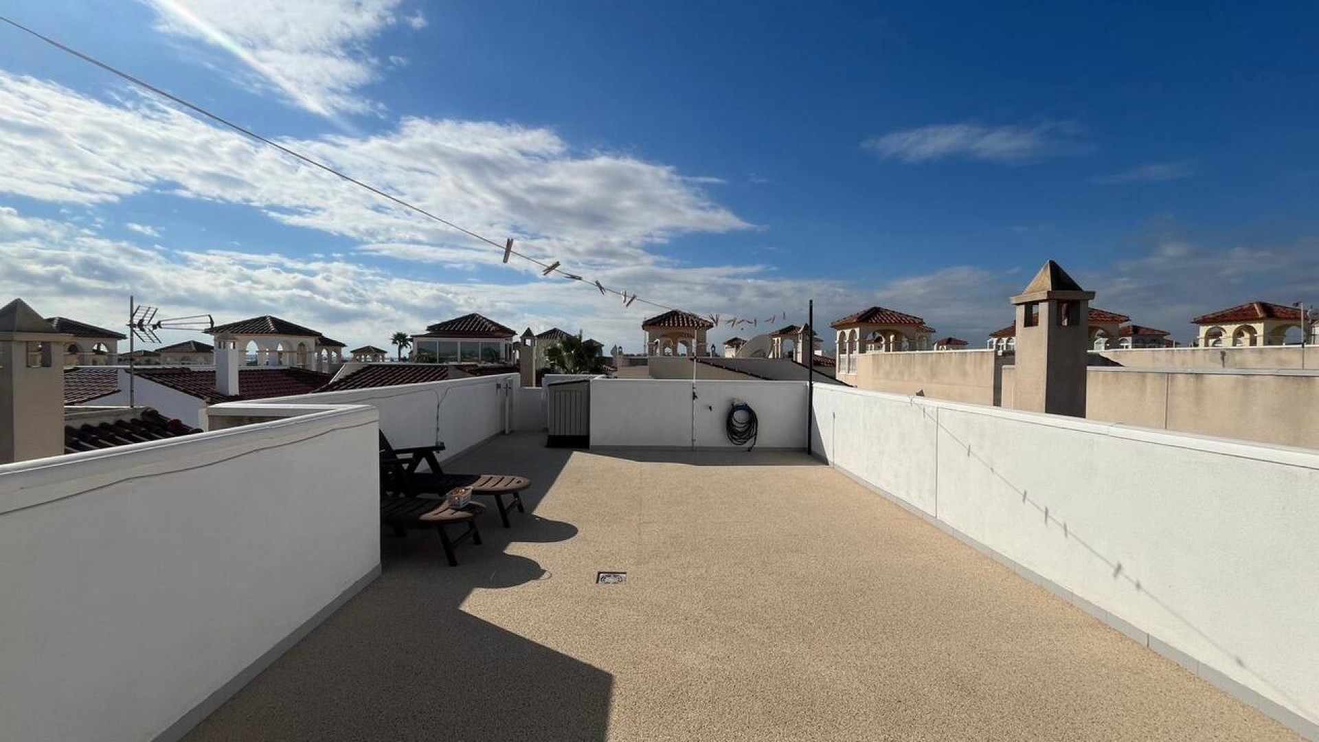 Återförsäljning - Fristående villa -
Algorfa