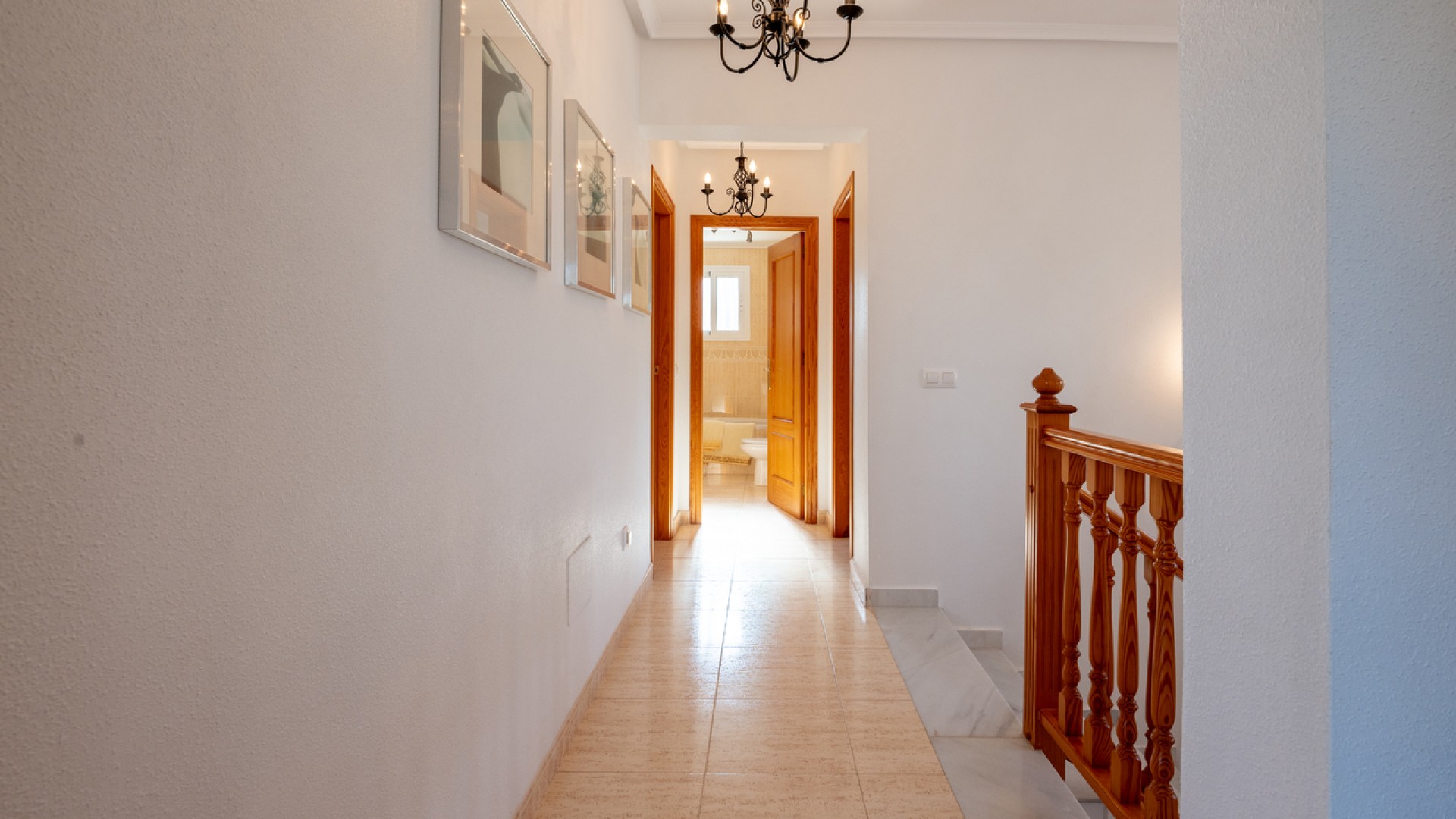 Återförsäljning - Fristående villa -
Algorfa