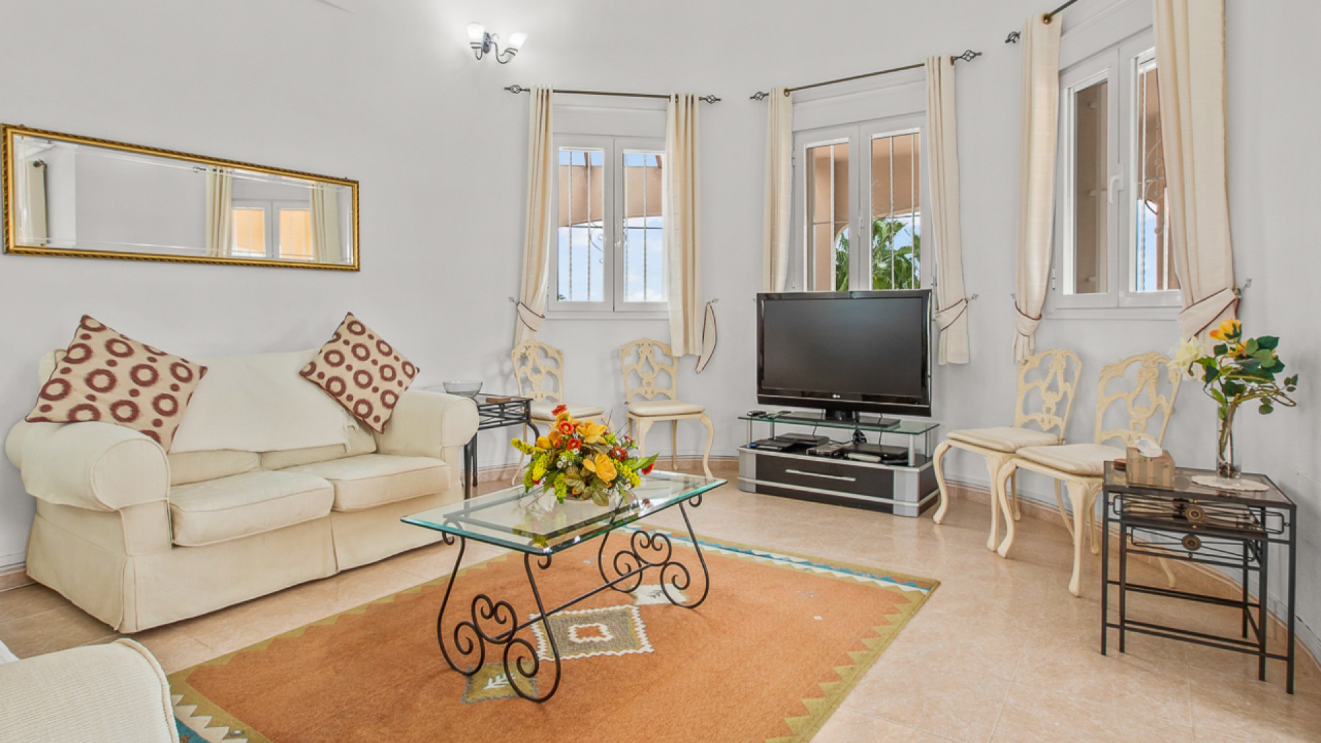 Återförsäljning - Fristående villa -
Algorfa