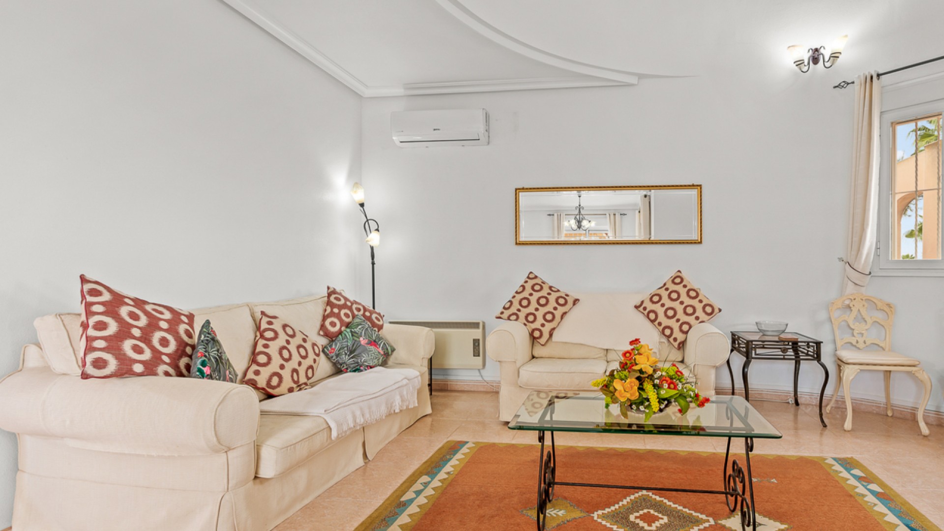 Återförsäljning - Fristående villa -
Algorfa