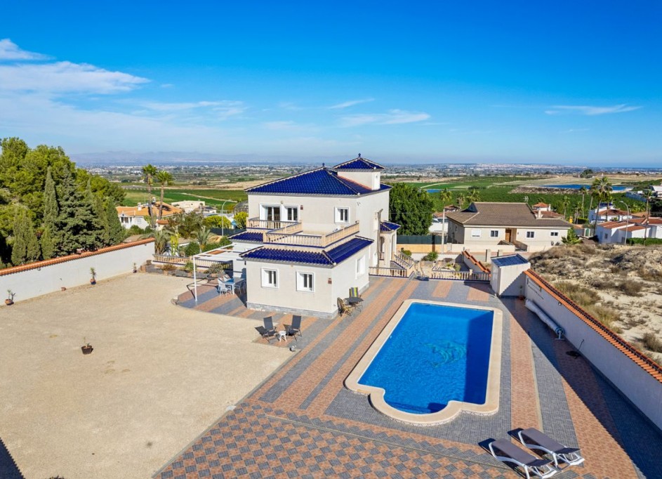 Återförsäljning - Fristående villa -
Almoradí - Lomas de La Juliana