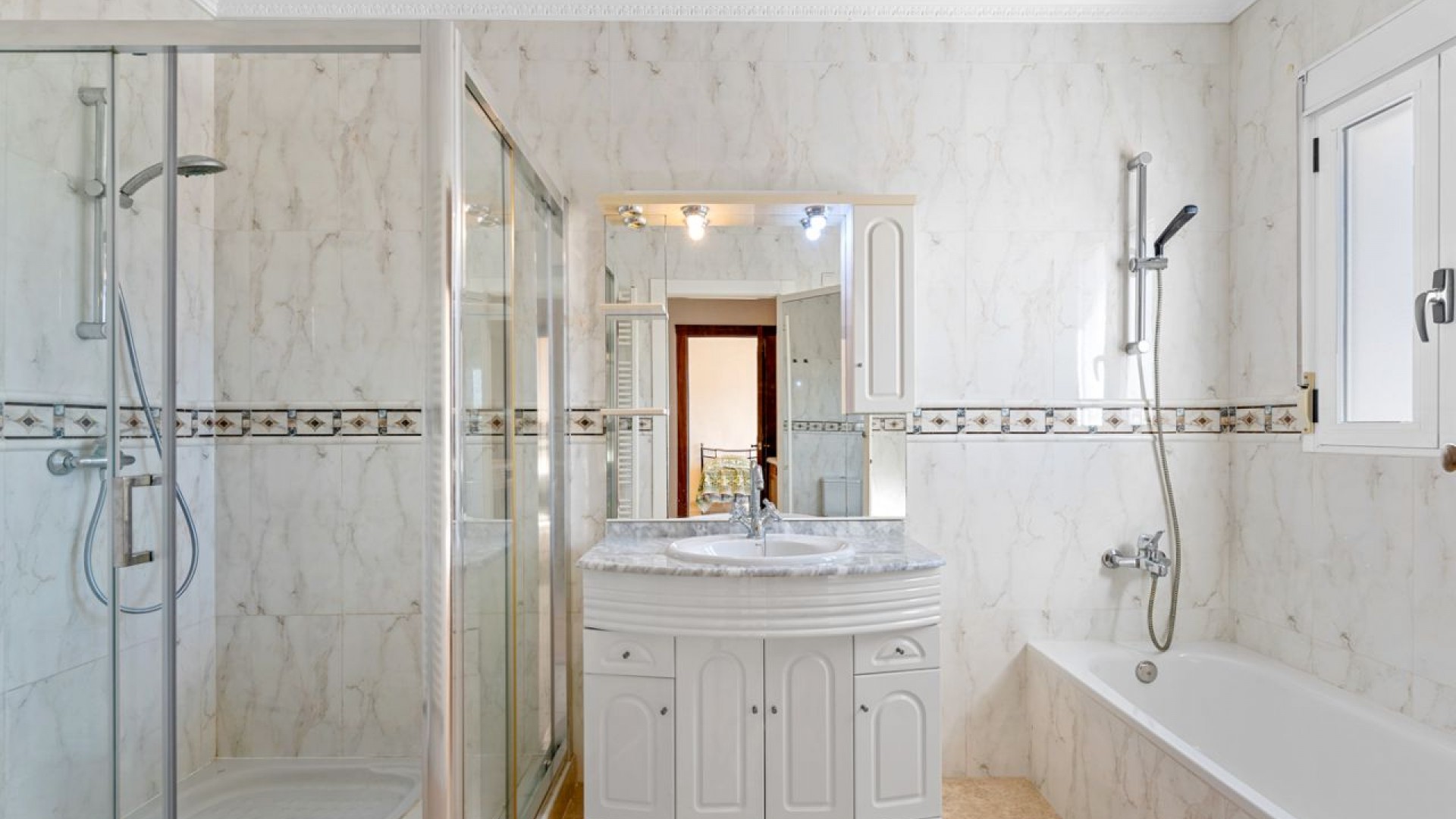 Återförsäljning - Fristående villa -
Almoradí - Lomas de La Juliana