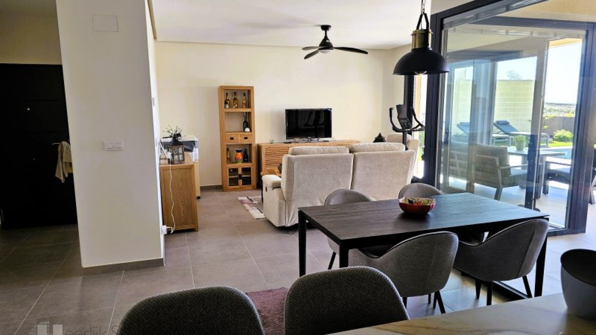 Återförsäljning - Fristående villa -
BAÑOS Y MENDIGO - Murcia