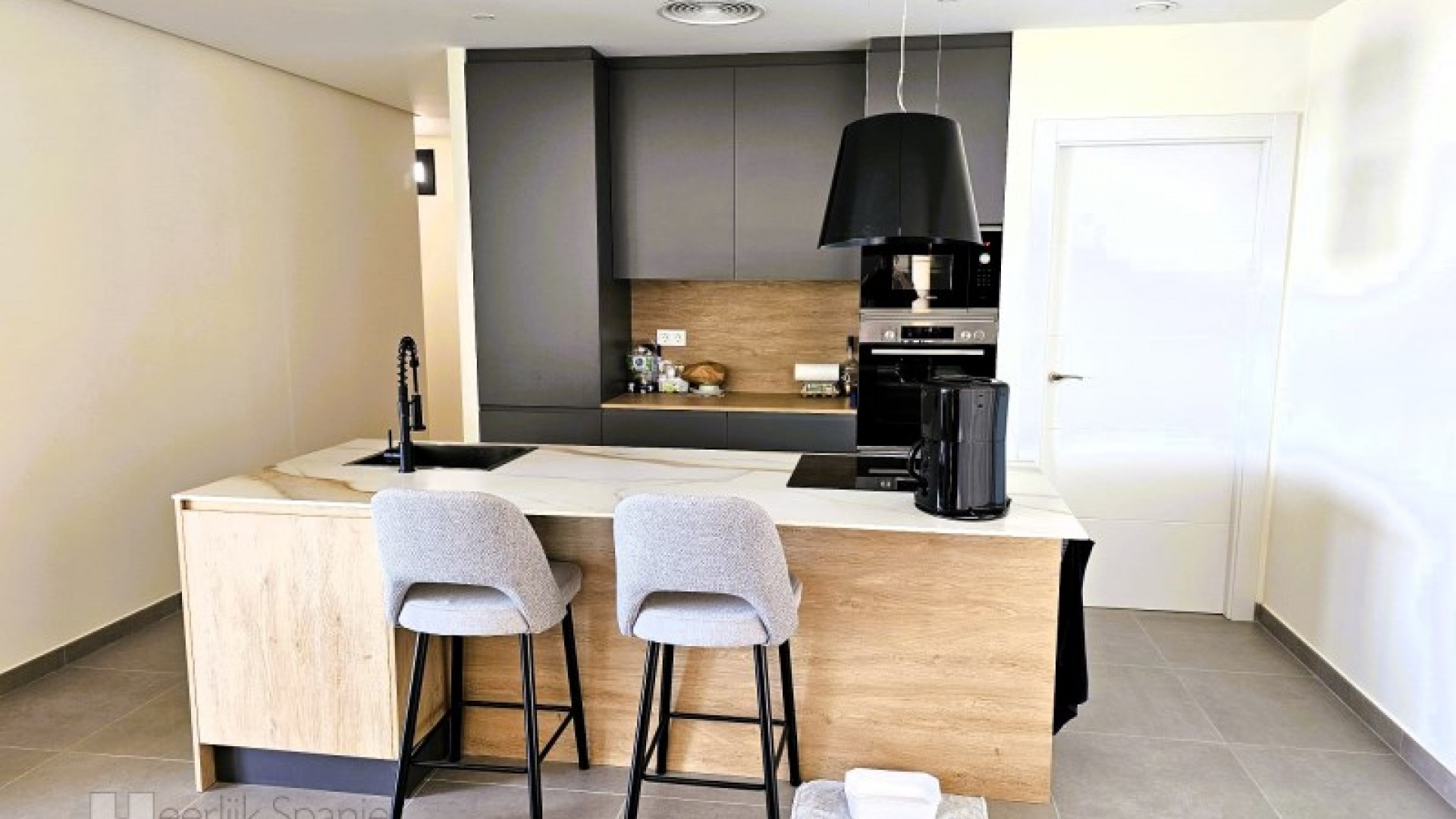 Återförsäljning - Fristående villa -
BAÑOS Y MENDIGO - Murcia