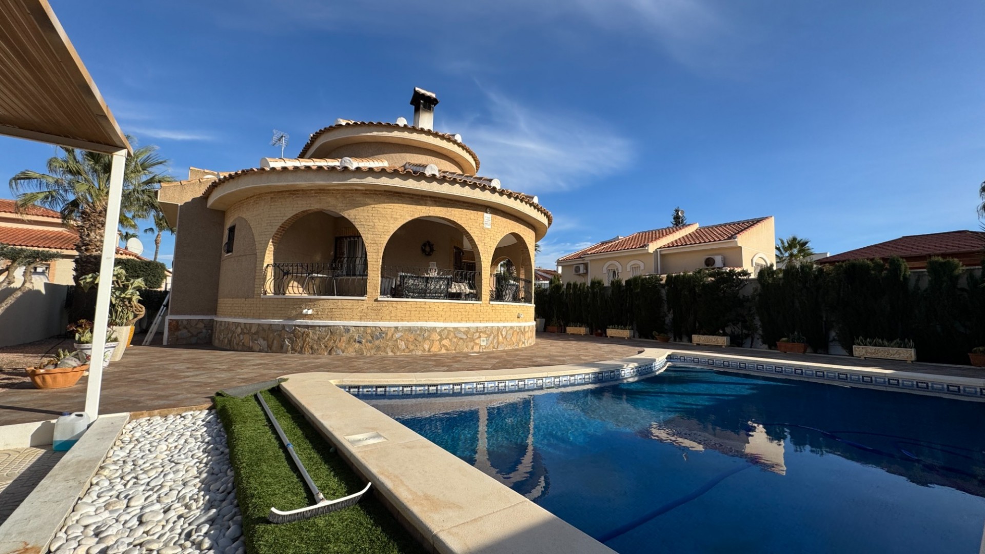 Återförsäljning - Fristående villa -
Benijofar