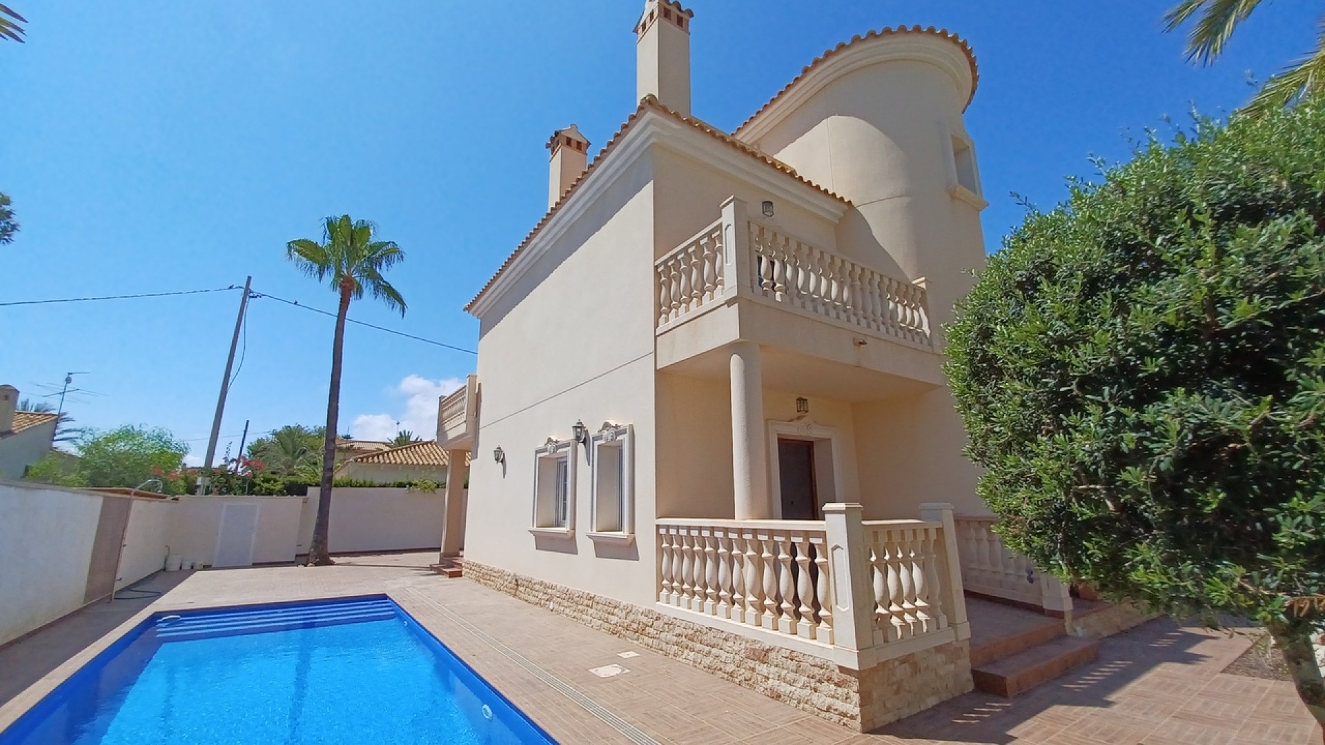 Återförsäljning - Fristående villa -
Cabo Roig