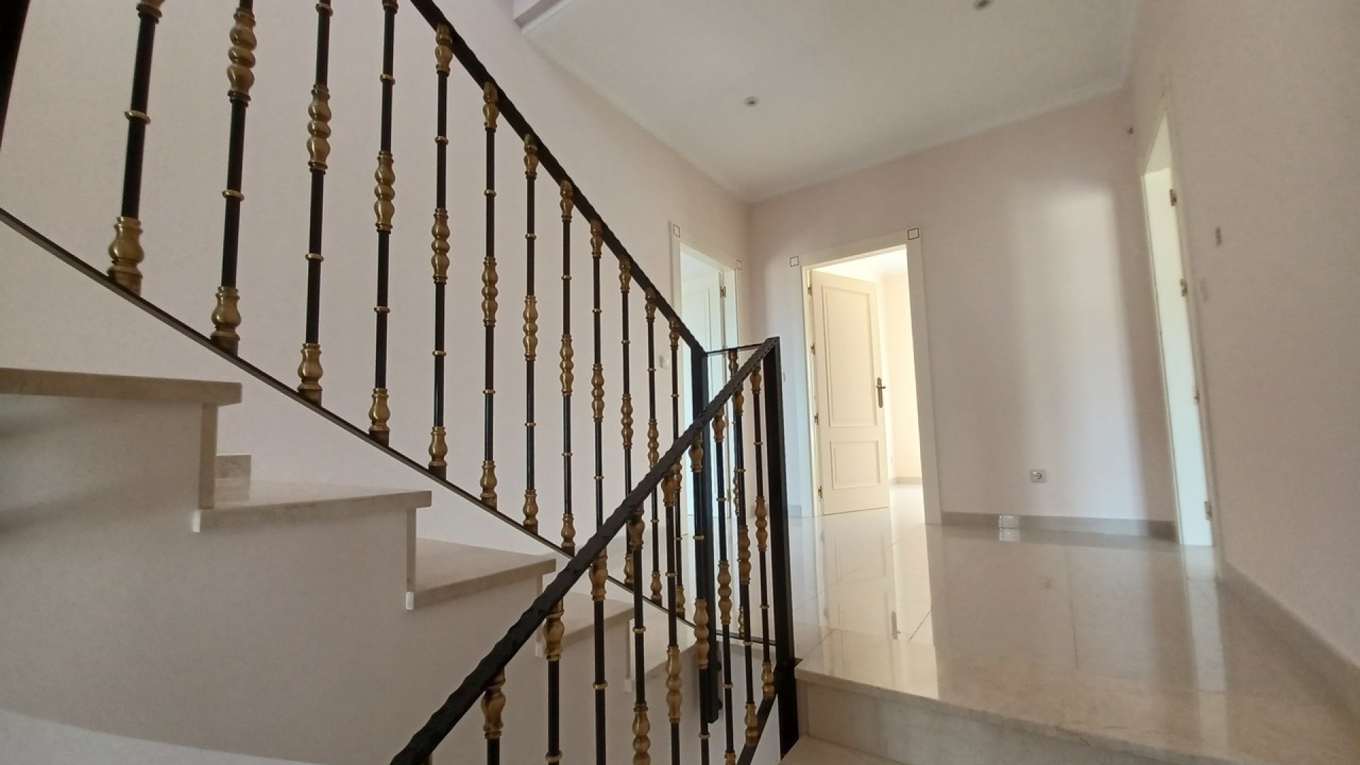 Återförsäljning - Fristående villa -
Cabo Roig