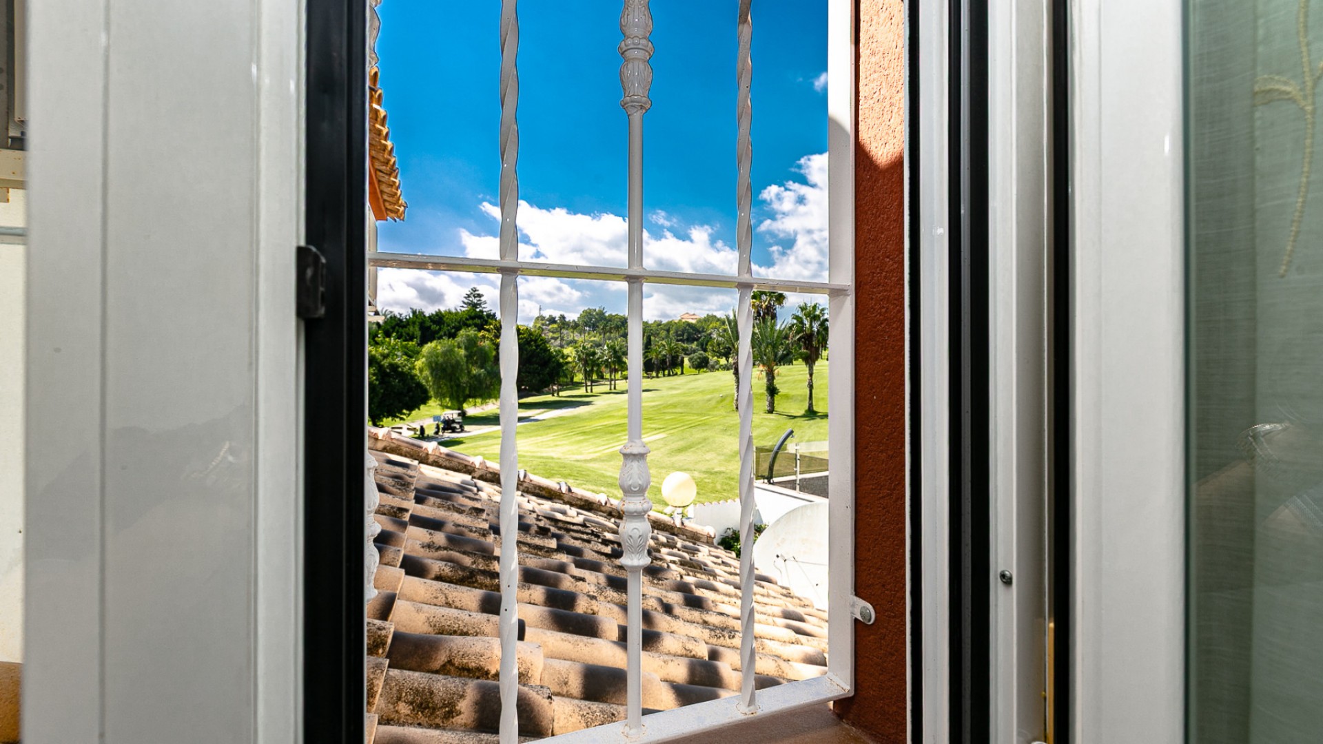 Återförsäljning - Fristående villa -
Campoamor - Campoamor Golf