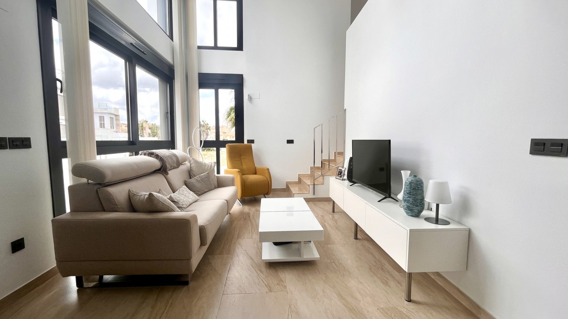 Återförsäljning - Fristående villa -
Campoamor - Campoamor R-5