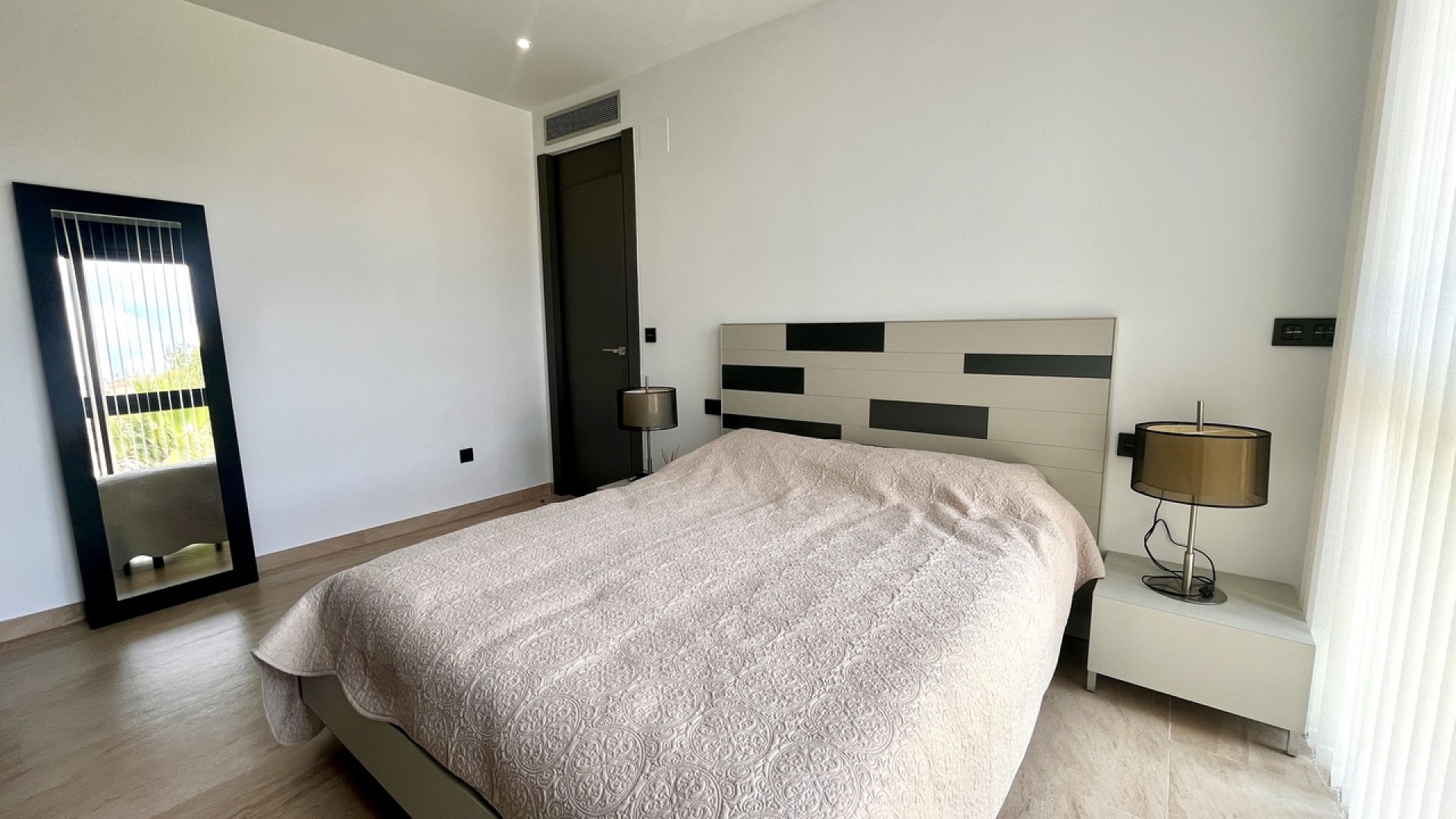 Återförsäljning - Fristående villa -
Campoamor - Campoamor R-5